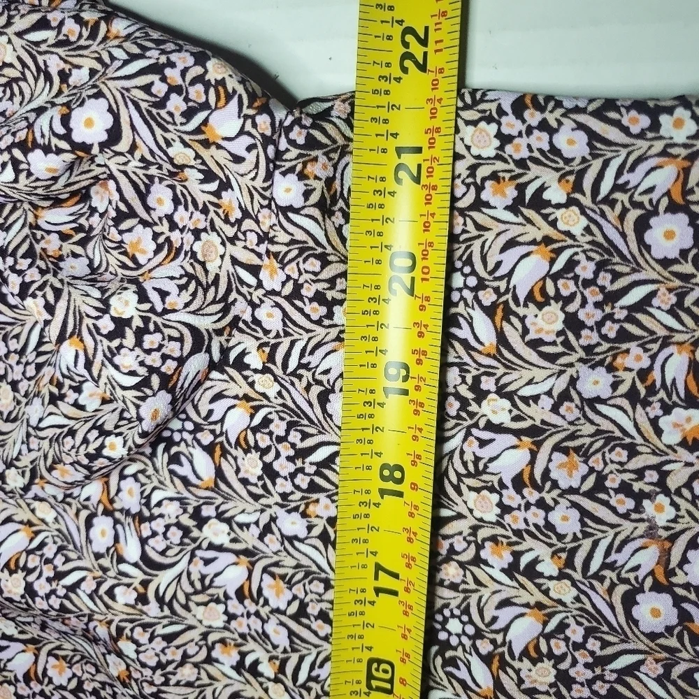 JCREW- PUFF-SLEEVE SATIN-BACK CREPE TOP IN FLORAL FLOURISH - Size M